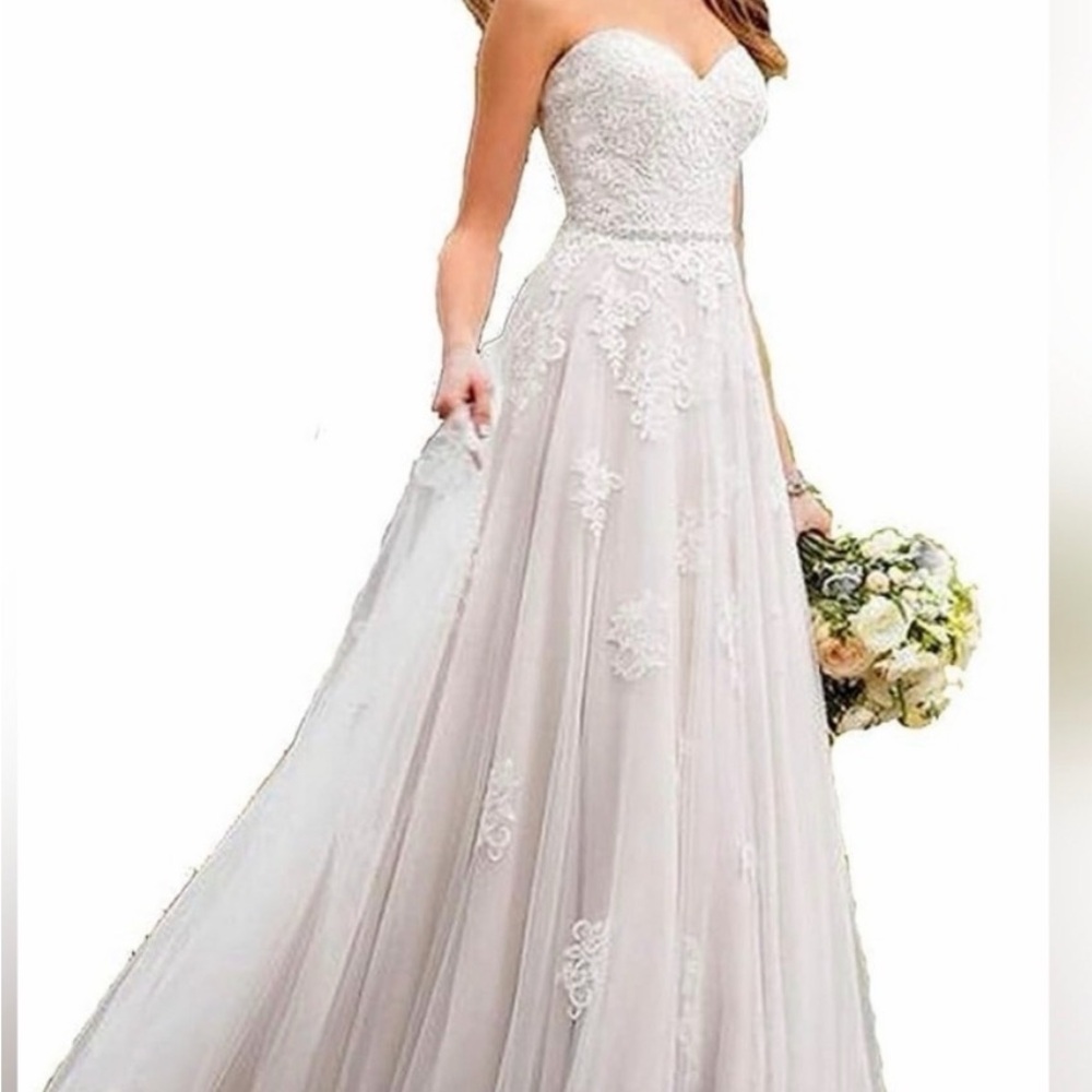 Elegant Strapless White Lace Wedding Dress with corset style back  sz 14 NWT